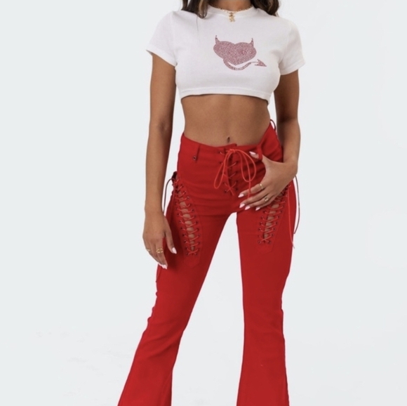 NWT Edikted Flare Grommet Lace Up Pants Jeans Red Punk Size Medium - Picture 1 of 6